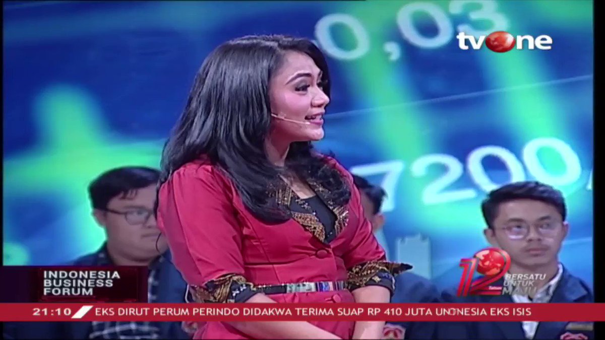 Sandiaga Uno, Pengusaha Muda: Setiap cerita orang sukses itu benang merahnya kerja keras dan kerja cerdas. Simak dialog Indonesia Business Forum di tvOne connect. #tvOneNews #IBFtvOne #sukses #SandiagaUno