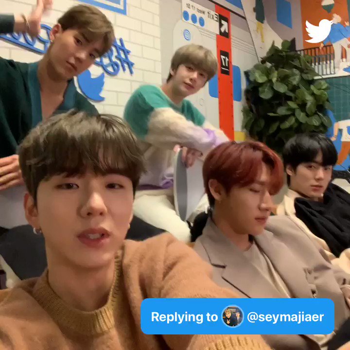 『📝』 #Trad | 17.02.20
• P: Se vocês fossem um animal qual seriam? #AskMonstaX🐹🥜
- @seymajiaer
Eu: Kihyun foi um idiota e cortou o vídeo.
© 몬스타엑스.
#유기현 #몬스타엑스
#MONSTAX #KIHYUN
@OfficialMonstaX