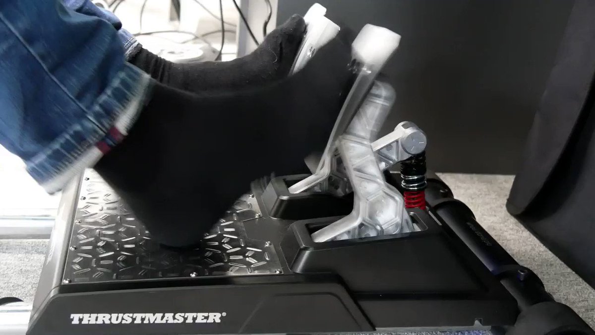 Full throttle into the weekend like... 💯
Pre-order your T-LCM Pedals 👇
🇪🇺 https://fcld.ly/tlcm_eshop
🇺🇸 http://fcld.ly/amztlcm
#Thrustmaster #TLCM