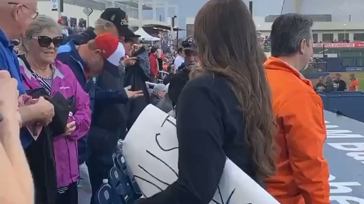 Fans hoping to heckle the sign-stealing Houston Astros were met with quite the coincidence.They got their signs stolen.Story and video by @kristieap >> http://apne.ws/9wZ7HK2