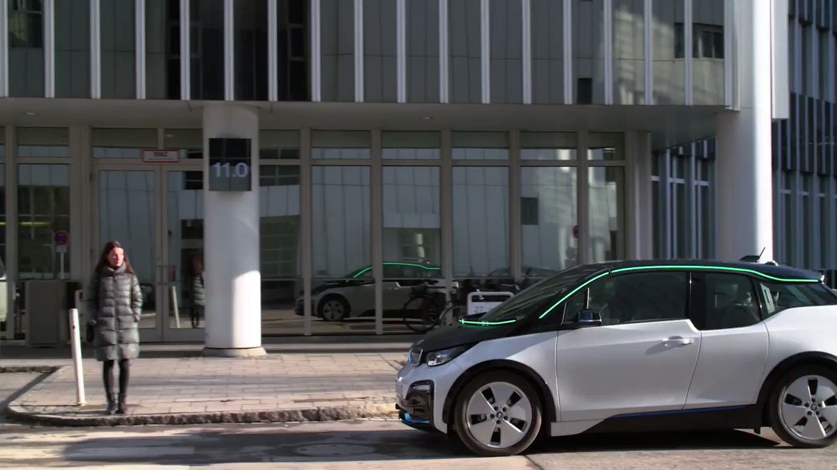 How can pedestrians understand #automated vehicles? Mainly by the motion of the car. Our automated #driving strategy is designed as humanly as possible. In the #research project interact, we are additionally investigating, how light signals can communicate the intention of a car.