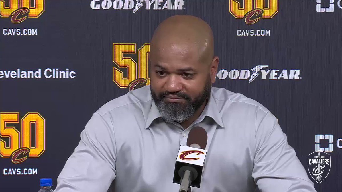 "(@RealTristan13 and @kevinlove) were allowing @Kevinporterjr to go and play. They were there to support him, they were there to help him. They saw what was going on and they weren't hindering him. They were giving him confidence to let him go."
Veteran. Leadership. 💯