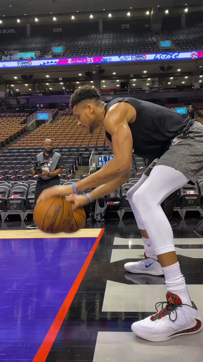 Giannis' work before work 👀
The top two teams in the East, @Bucks and Raptors, face off tonight at 7:30pm/et on TNT! #FearTheDeer