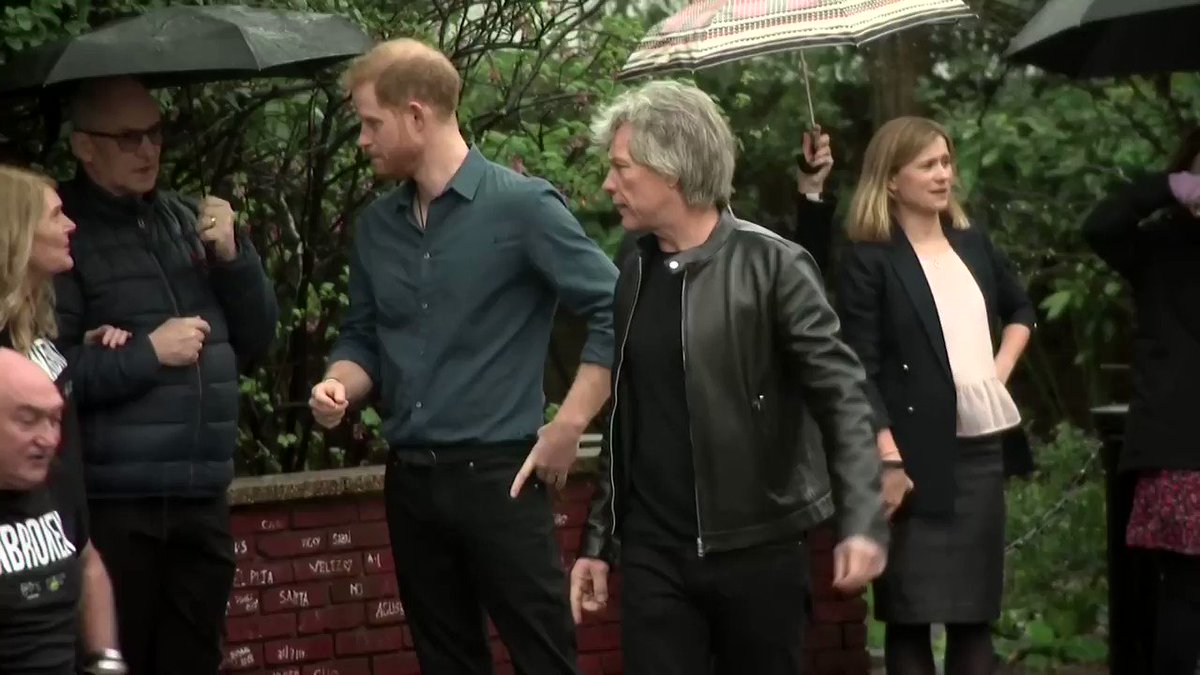 Britain’s Prince Harry and singer Jon @BonJovi recreated one of the Beatles’ best-known album covers, walking across the zebra crossing outside Abbey Road recording studios in London https://reut.rs/2T6TmL0