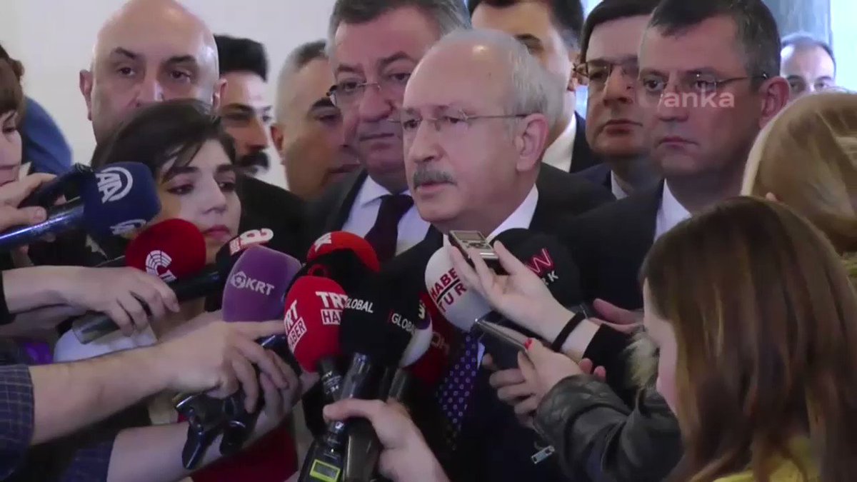 Kemal Kılıçdaroğlu (@kilicdarogluk) on Twitter photo 2020-02-29 11:58:21 Erdoğan’ın yapmış olduğu konuşma beni derinden yaraladı... Daha şehitlerimiz toprağa verilmeden, yaralar sarılmadan bu nasıl bir konuşmadır, bu nasıl bir kahkahadır! Millet ittifakının iktidarında şehitler tepesi boş kalacak, hiçbir askerimizin tırnağına zarar gelmeyecek! Erdoğan’ın yapmış olduğu konuşma beni derinden yaraladı... Daha şehitlerimiz toprağa verilmeden, yaralar sarılmadan bu nasıl bir konuşmadır, bu nasıl bir kahkahadır! Millet ittifakının iktidarında şehitler tepesi boş kalacak, hiçbir askerimizin tırnağına zarar gelmeyecek!