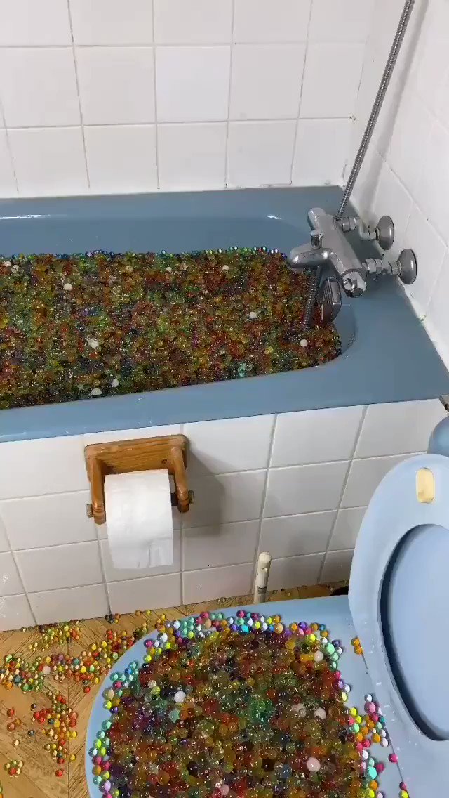 Ken Rutkowski on Twitter "this french guy filled his tub with Orbeez then had no idea how to