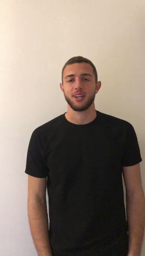 La nostra squadra è al vostro fianco: non poteva mancare il portiere 🙌
Dona insieme a Leonardo Loria e alla Juventus ➡️ http://juve.it/udz050yN7j0
#DistantiMaUniti #LiveAhead