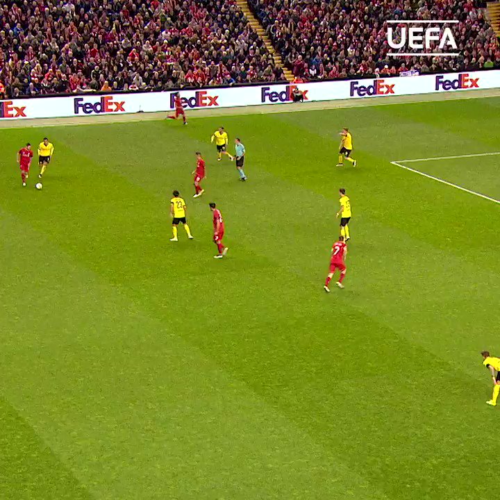 π΄ Coutinhoooo!
Liverpool still require 2 goals for a semi-final spot!
πͺππ§ππ the final 20 minutes πππ
#UELclassics
