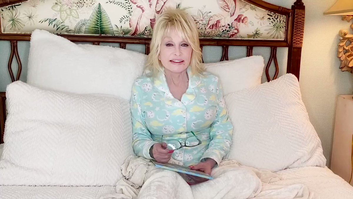 “Goodnight with Dolly” is the ultimate #StayHome and relax #WithMe experience. 😴
Story time starts tonight at 7PM ET live on the @dollyslibrary YouTube channel or on the #YouTube kids app!