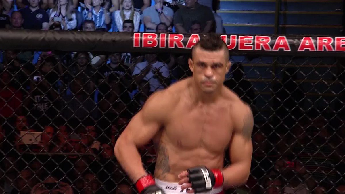 O @canalcombate reprisou ontem a vitória do Vitor Belfort sobre o @bisping no #UFCSP, em 2013 - e se você perdeu, vamos colocar aqui para relembrá-lo do nocaute do brasileiro 👊🇧🇷 #EmCasacomUFC #HomeWithUFC https://t.co/3MN03LYnrV