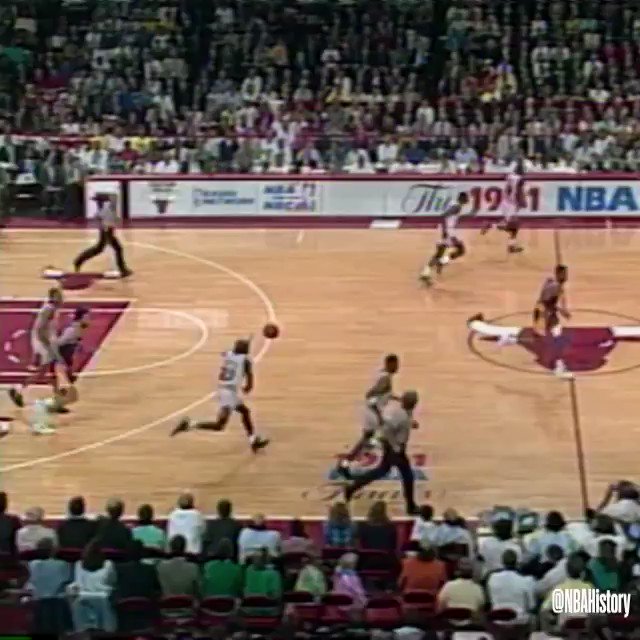 Michael Jordan switches hands in mid-air for this #NBABreakdown
Who’s excited to see more episodes of #TheLastDance? ✈️ https://t.co/UkjTQ0YYdx