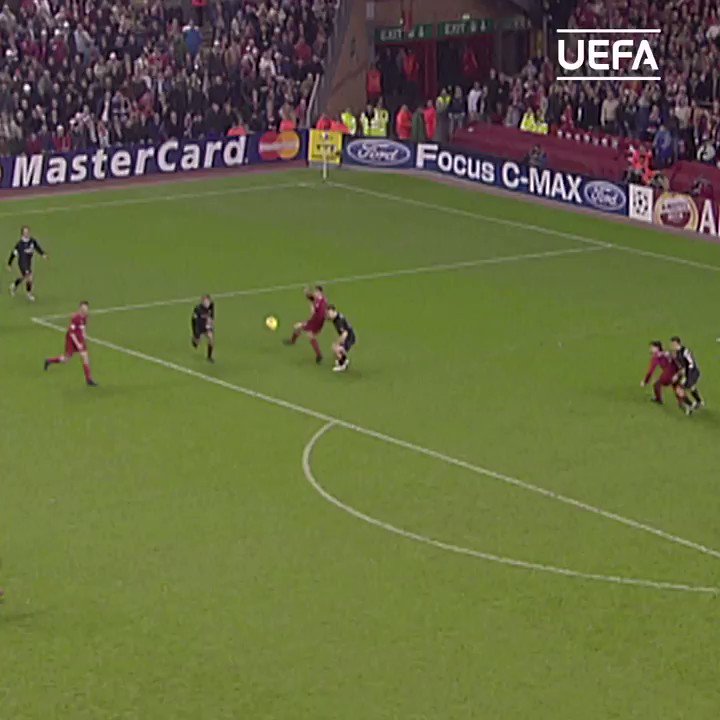 Happy 40th birthday to Premier and Champions League legend Steven Gerrard... ( : 