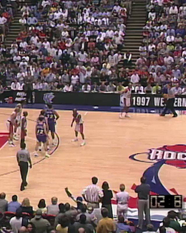 Last night’s #NBATogetherLive Classic Game featured John Stockton's game-winner from Game 6 of the 1997 Western Conference Finals 🎷 #TissotBuzzerBeater https://t.co/IwdL58IEeN