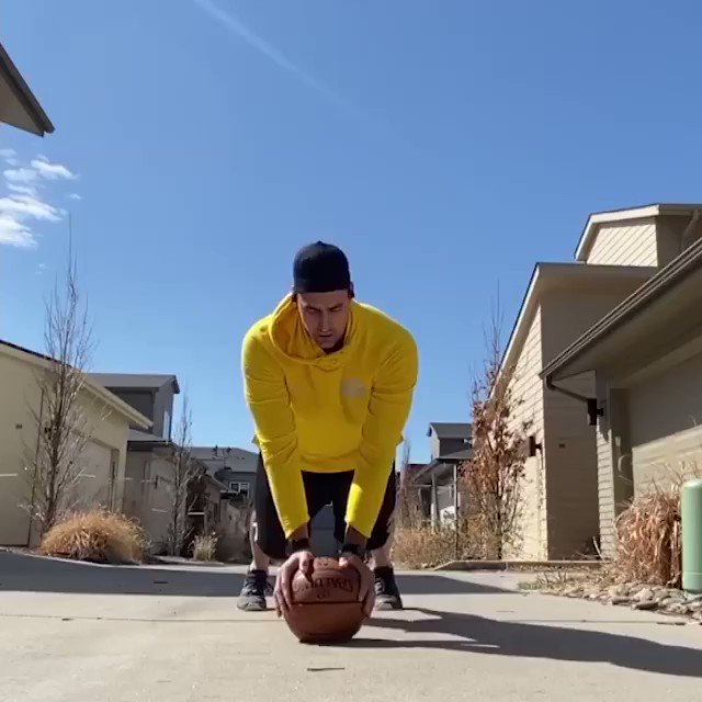 Who's ready for some Basketball Burpees⁉️
Felipe Eichenberger from the @Nuggets leads today's #JrNBAatHome fitness activity & it's a tough one 💪 Tag someone to do some burpees with you‼️ https://t.co/eTcFUBOGZ9