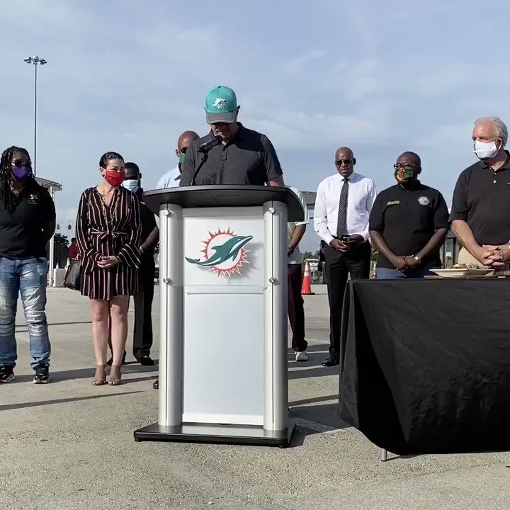 Miami Dolphins @MiamiDolphins