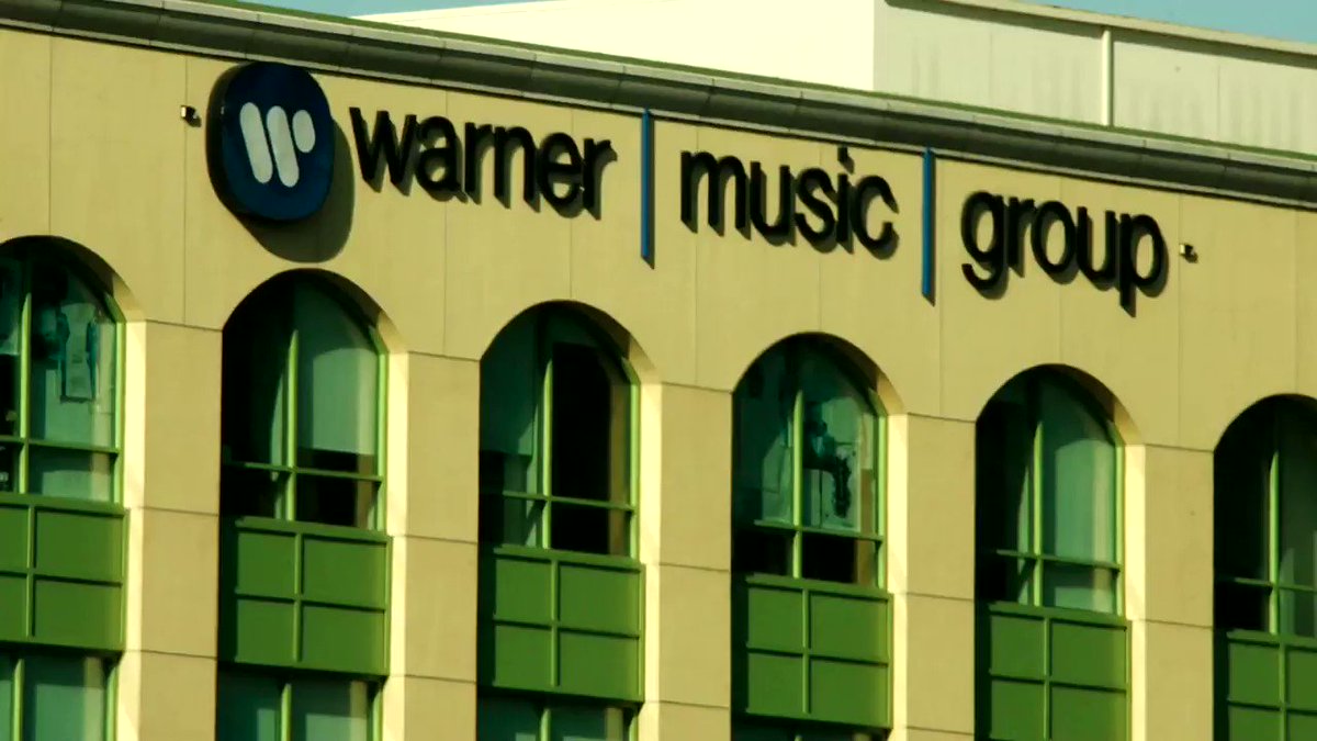 Warner Music Group, the world's third-largest recording label, sold more shares than originally planned to raise $1.93 billion in the biggest U.S. listing so far in 2020 https://t.co/7xdLP23RW9 https://t.co/LVxMr3Sh8d