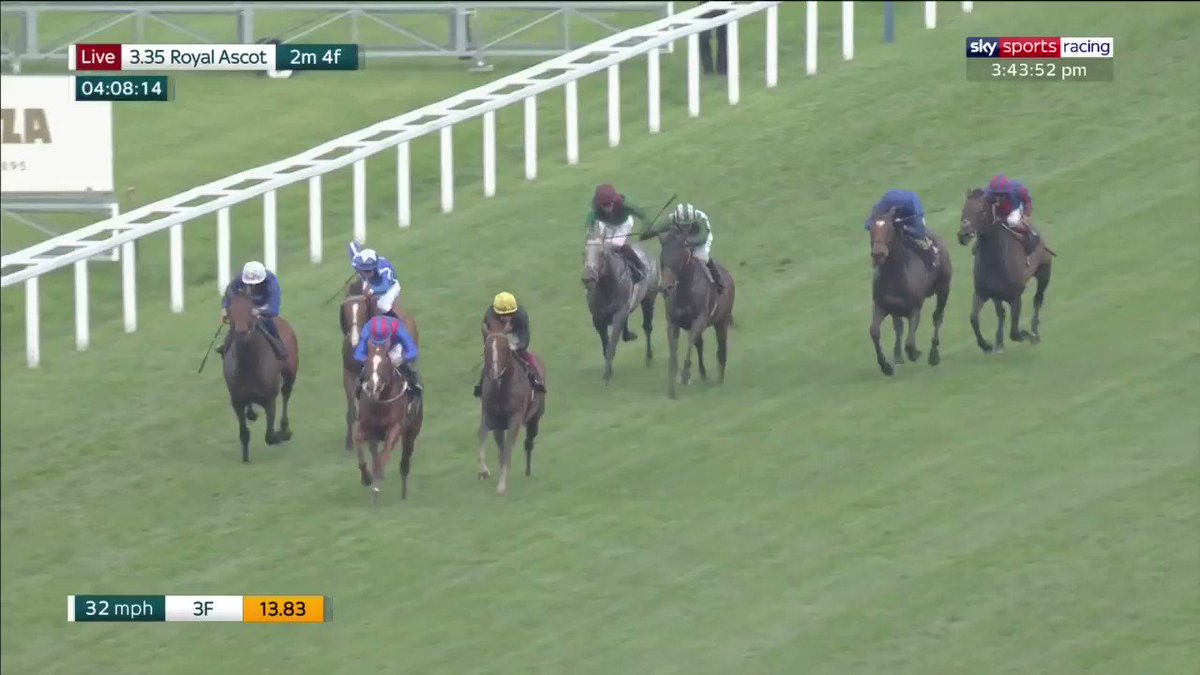 History maker ⭐️
Stradivarius wins his third #RoyalAscot Gold Cup by some distance with @FrankieDettori on board
📺 Watch all of the action now on Sky Sports Racing
https://t.co/jnKVqONl3q