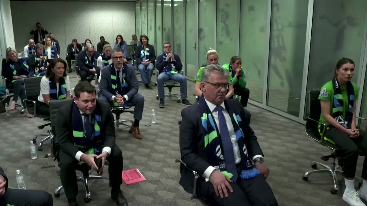 WATCH: Scenes of celebration in Australia and New Zealand after they were named joint hosts for the 2023 Women’s World Cup soccer tournament https://t.co/CuVZhoJTEI https://t.co/CHFSAfLLtA