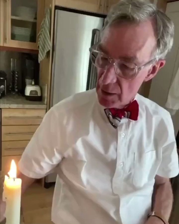 BILL NYE THE SELLOUT GUY
We don’t need #COVID19 tips from a washed up scientist.
Another wanna be expert
I’m not listening to Bill Nye or Fauci
Who’s with me 🖐 https://t.co/2KveAZZd9Q