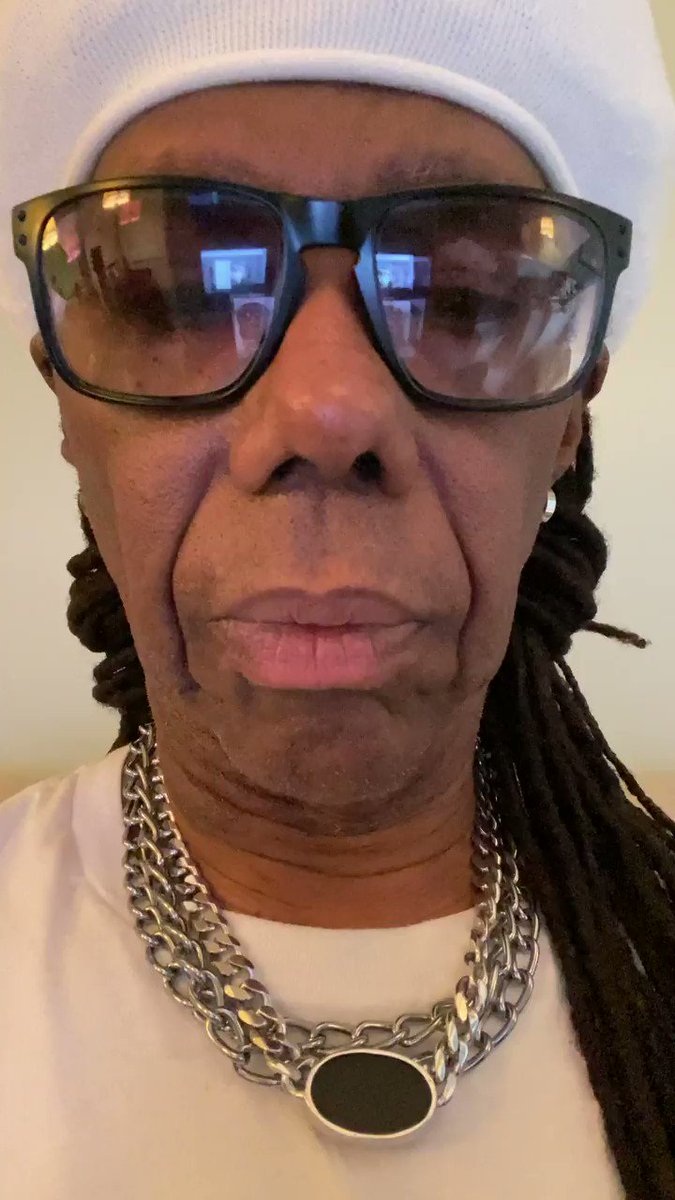 What a difference a day makes. This is me 24 hours after standing on the edge of disaster. I feel like I’ve risen from the brink of #death. #innerpeace #staystrong- #cancer & #music taught me that! https://t.co/3V7pMTe0Js