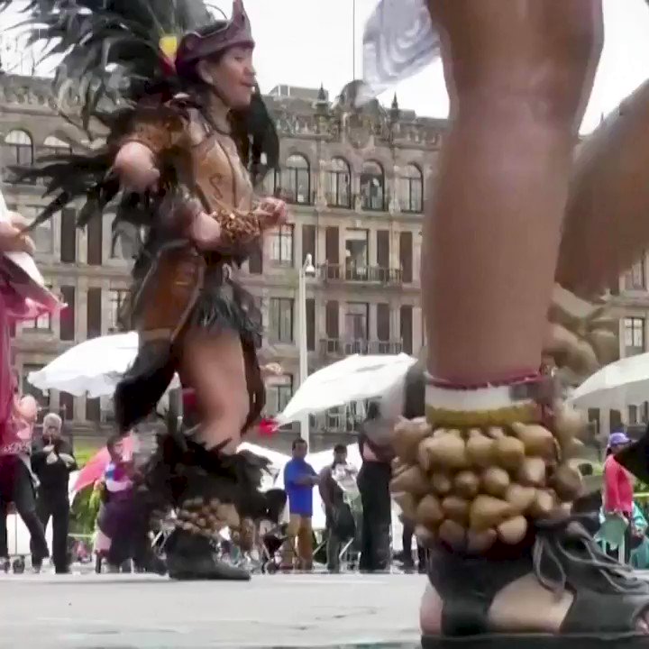 WATCH: A traditional Aztec ceremony was held in Mexico City to mark the 695th anniversary of the founding of the lost city of Tenochtitlan - the former Aztec capital https://t.co/inkwsJkYc5