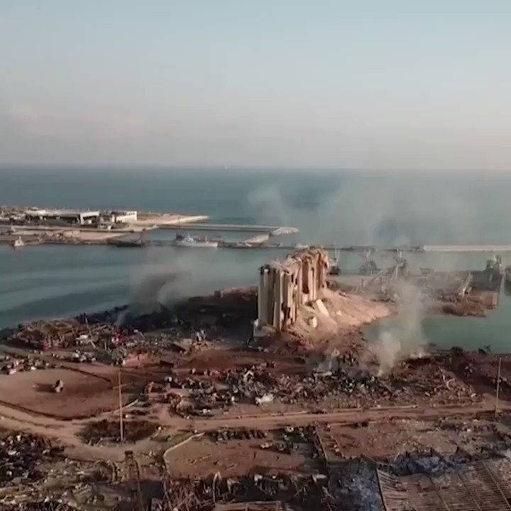 هذا الدمار مخيف.. لا يقوم به إنسان ولا يسمح به !! فالإنسان يميل إلى البناء والابتكار ، و متى ما بدأ يميل ويندفع نحو الدمار والفوضى .. فقد تجرد من إنسانيته !!
.
#لبنان_منكوب
#لبنان_في_قلوبنا
https://t.co/3G2Zdn3CKt