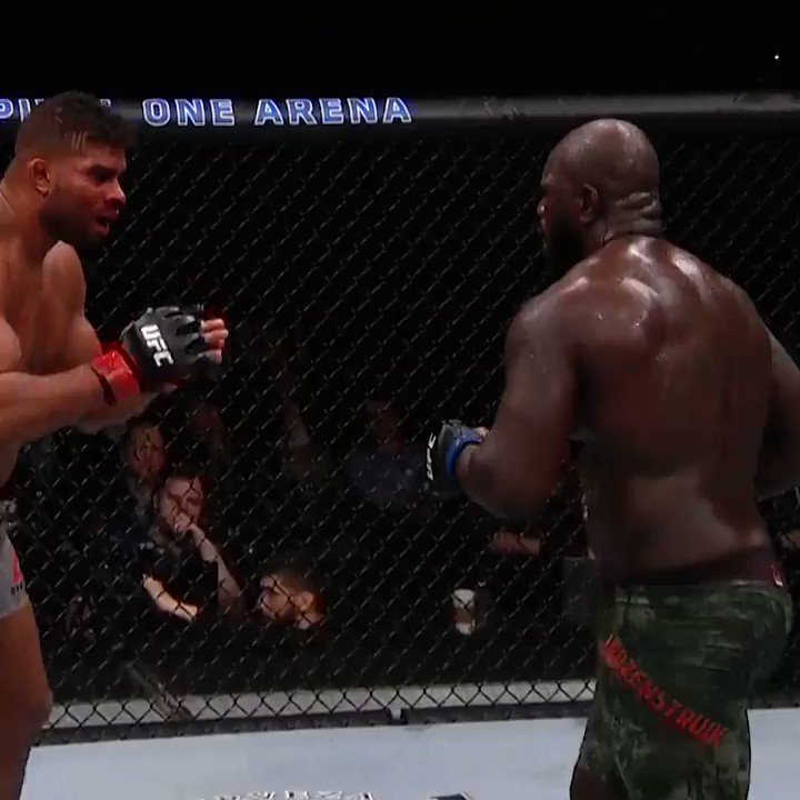 Any second. Any round.
πΈπ· @JairRozenstruik has the power to end it. #UFC252 https://t.co/tFktK8R7G4