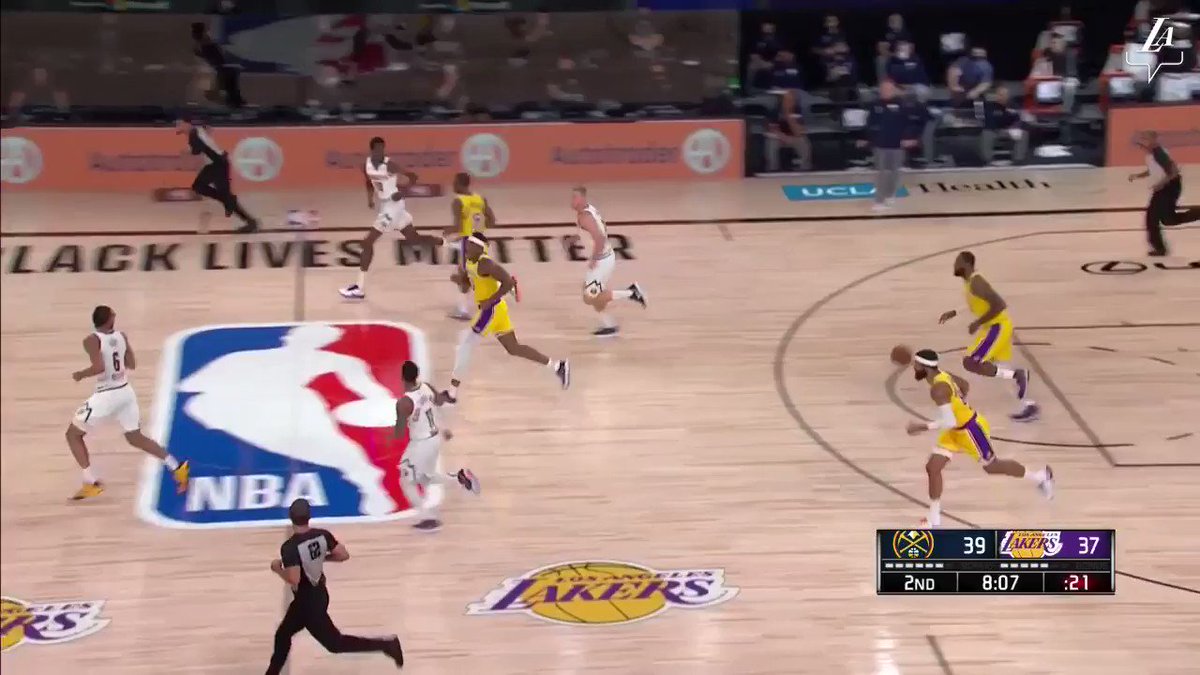 HIGHLIGHTS: Five treys fall for @KingJames, who drops 29 points and a dozen assists. https://t.co/8kaWEZs86k