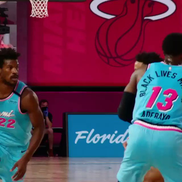 💥 @bam1of1 dominando o garrafão no ataque e na defesa!
#PhantomCam #WholeNewGame #UmNovoJogo #HeatTwitter https://t.co/JJgvqPp48k