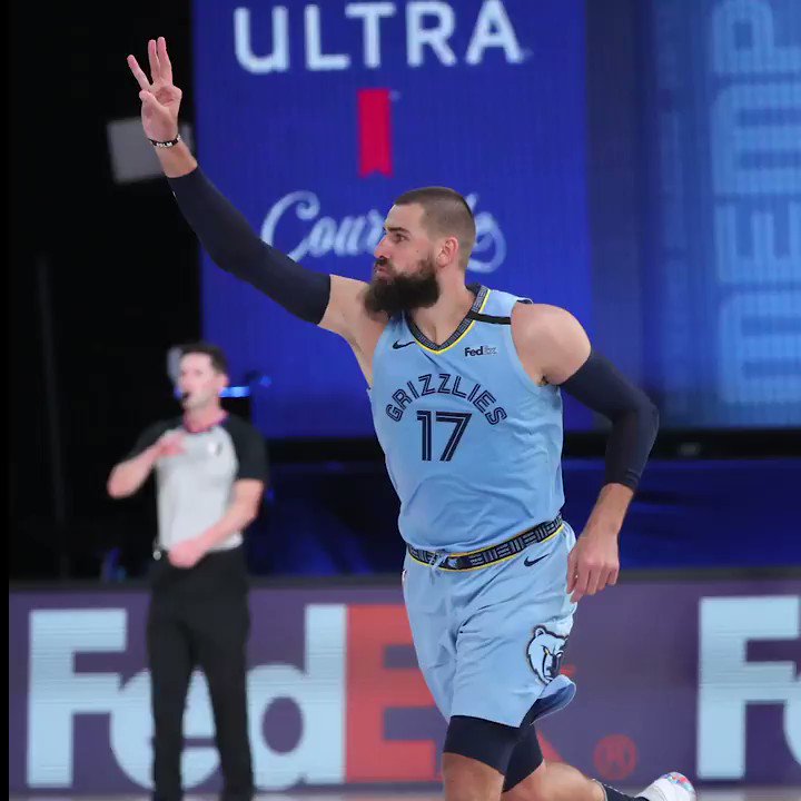 A BIG spot to lock in your first career triple double.
โก: 26 points | 19 reb | 12 a for @JValanciunas yesterday. https://t.co/4AcOWNNkaV