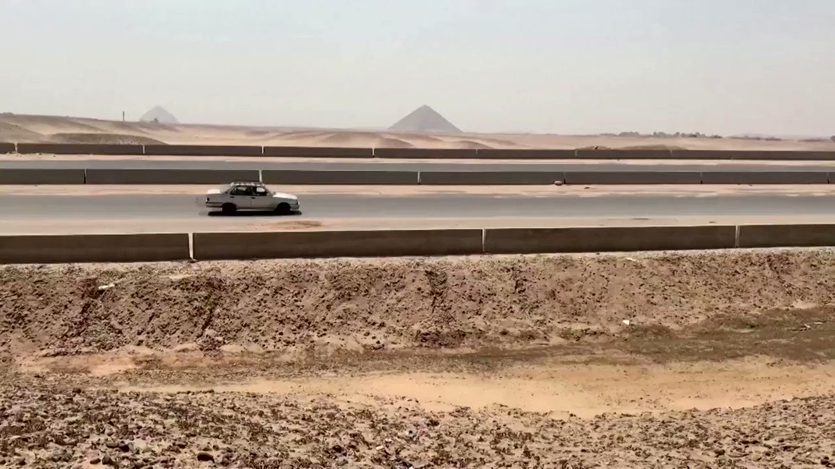 Work has resumed on two highways across the pyramids plateau outside Cairo, as part of ambitious plans championed by President Abdel Fattah al-Sisi to build a new capital city https://t.co/vRrGSnqqje https://t.co/GvISspCdvf