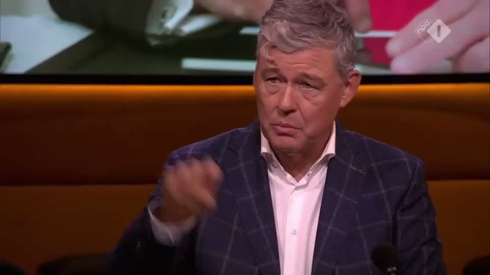 Ethisch hackers Edwin, Victor en Mattijs hackten het Twitteraccount van Trump en kunnen via internet bruggen open zetten en zelfs 'het land platleggen' #hack Ze leggen uit hoe ze opereren en wat 'responsible disclosure' is bij #Op1 ..