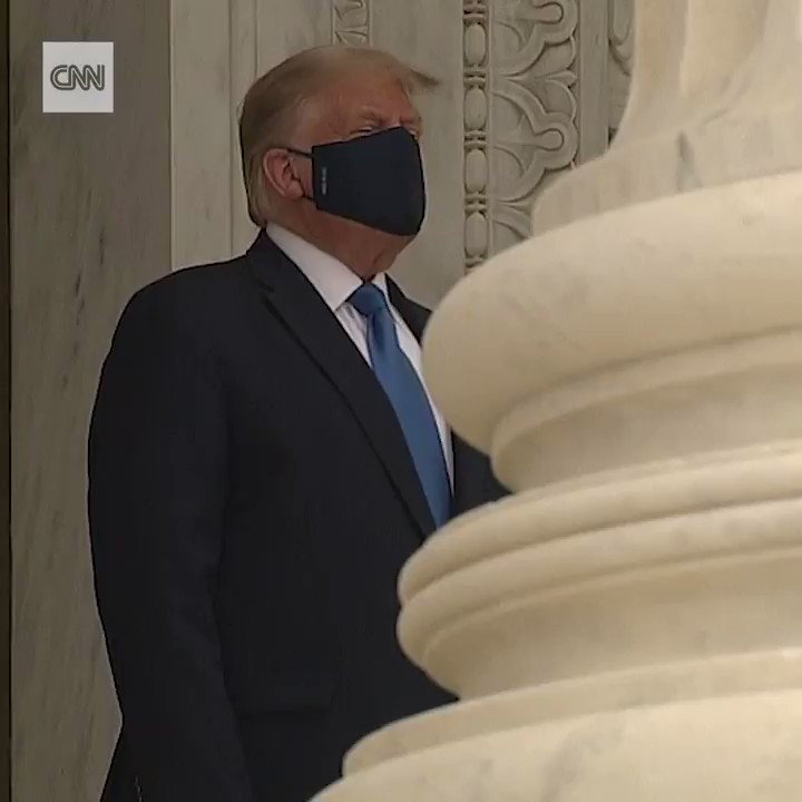President Trump and first lady Melania Trump paid their respects to Supreme Court Justice Ruth Bader Ginsburg as a crowd booed and chanted "Vote him out." https://t.co/ANf1IQgLss https://t.co/b6izGEjHPP