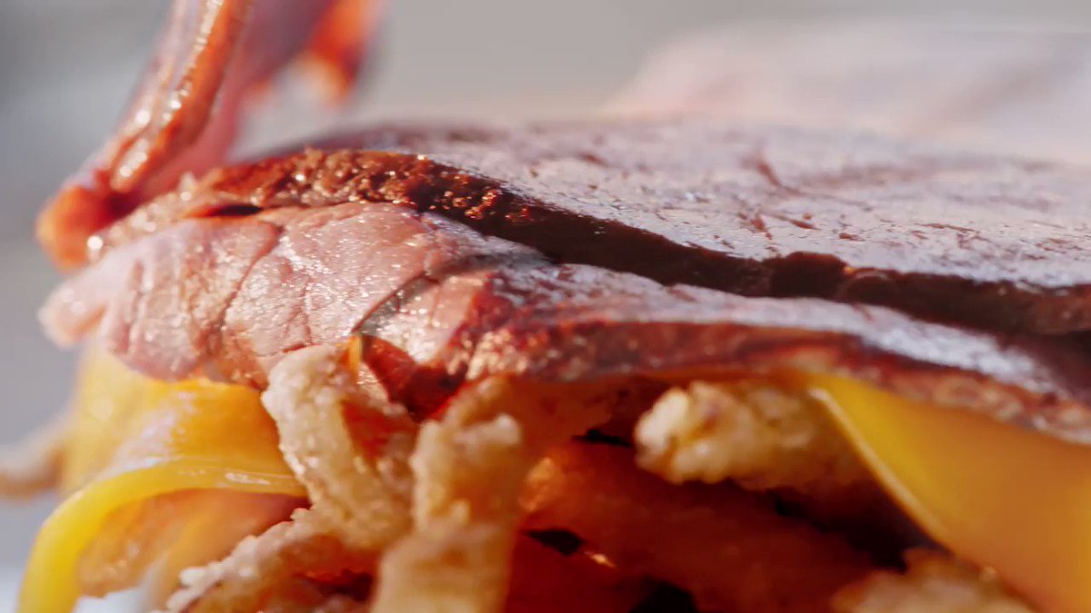 Tim Hortons (@TimHortons) on Twitter photo 2020-09-24 17:38:13 We can’t give you a 6-hour work day. We can give you a 6-hour slow cooked Roast Beef sandwich! #LoveLunchAgain We can’t give you a 6-hour work day. We can give you a 6-hour slow cooked Roast Beef sandwich! #LoveLunchAgain