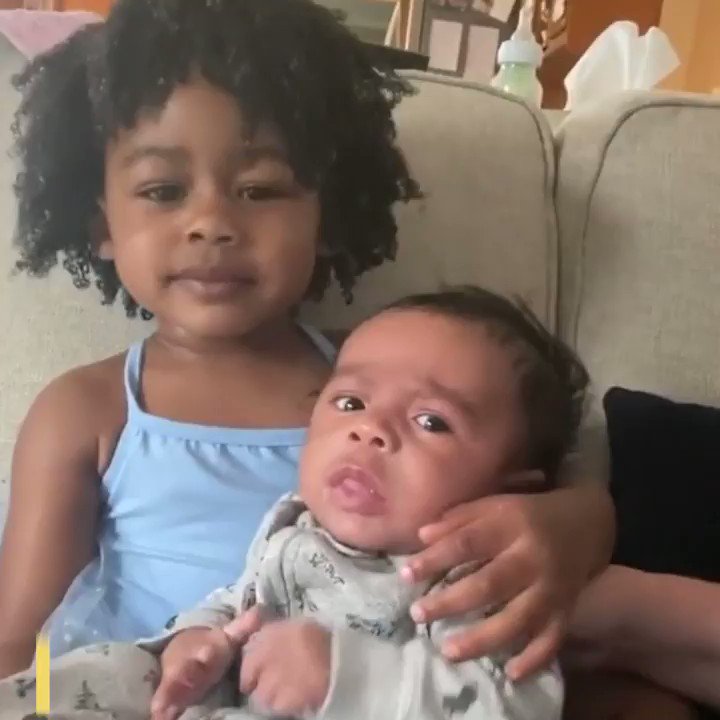 LightWorkers (@LightWorkers) on Twitter photo 25/09/2020 18:29:00 It’s okay! Have no fear, baby, your big sister is here to calm you down 💗 It’s okay! Have no fear, baby, your big sister is here to calm you down 💗