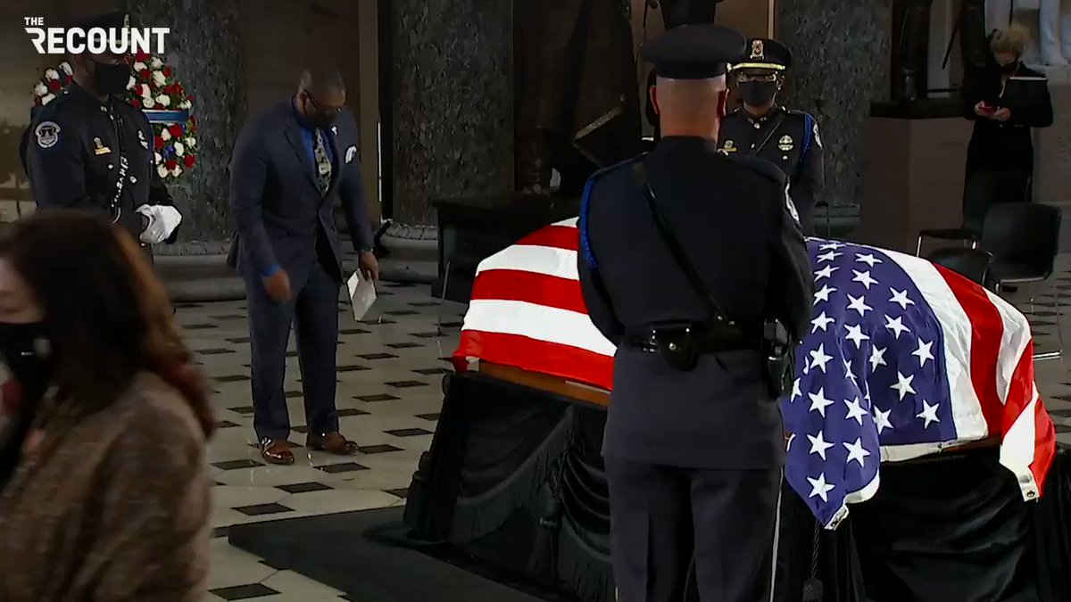 Ruth Bader Ginsburg's trainer says goodbye by doing push-ups in front of her casket. https://t.co/SHT5aoNxZB