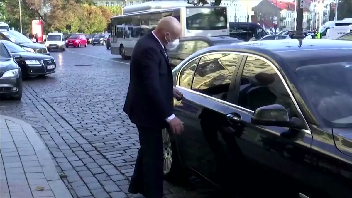 French President Emmanuel Macron became the highest-profile Western leader to visit the exiled opposition leader of Belarus Sviatlana Tsikhounskaya https://t.co/CHpOttfxLG https://t.co/oePiKeXflX