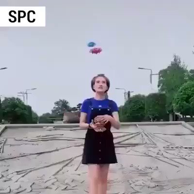 HAND CONTROLLED FLYING UFO MINI DRONE