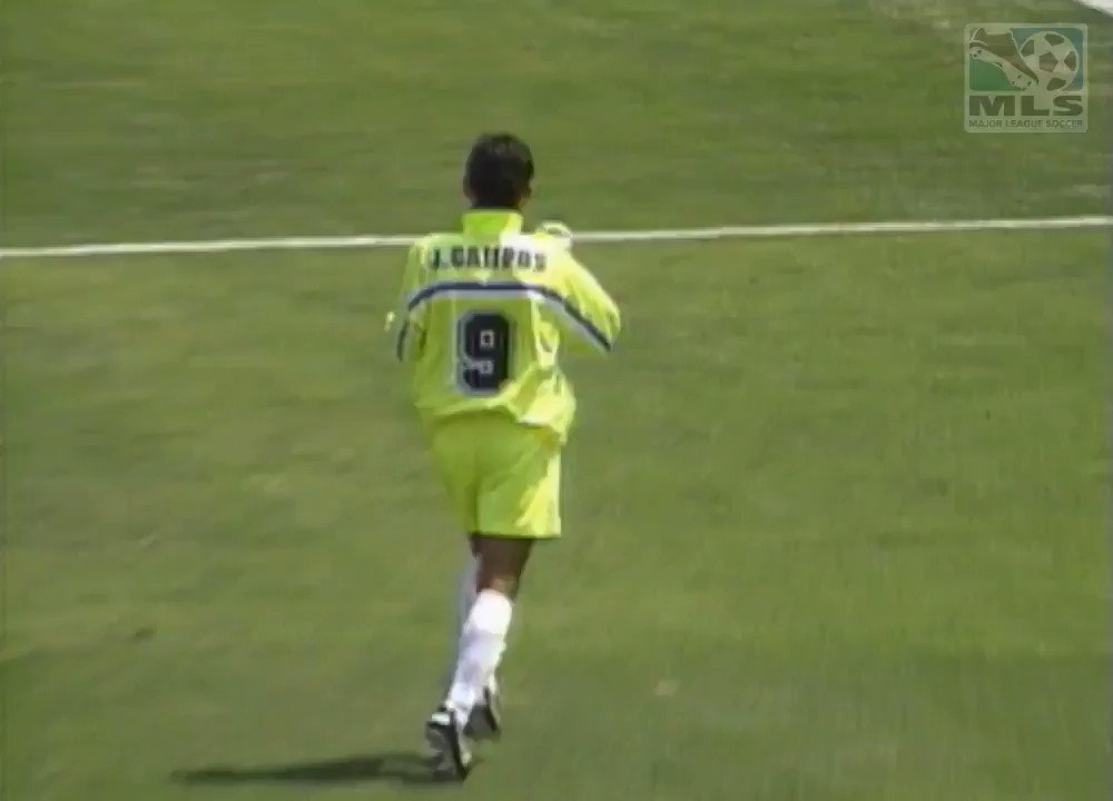 RT @90sfootball: Jorge Campos - The only goalkeeper to not have any saves in his highlight reel!  https://t.co/tGsK0Szgxu