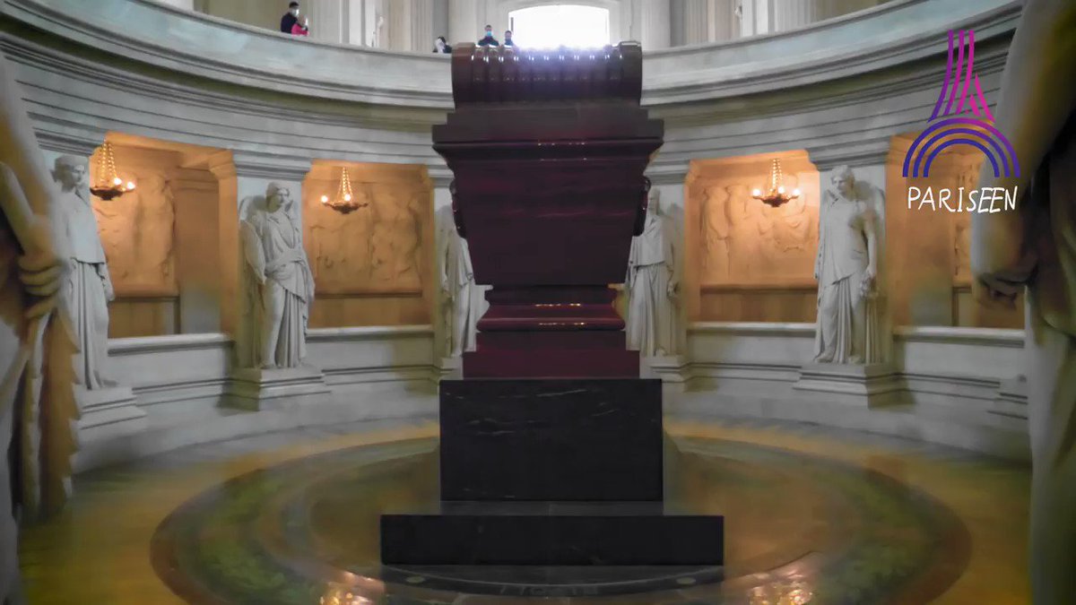 🇬🇧12 statues of women in white marble, called Victories, watch over #NapoleonTomb in #Paris at all time. Find out this extraordinary story!
🇫🇷12 statues de femmes en marbre blanc, appelées Victoires, veillent en permanence sur la tombe de #Napoléon à Paris. https://t.co/LspDMXasHR