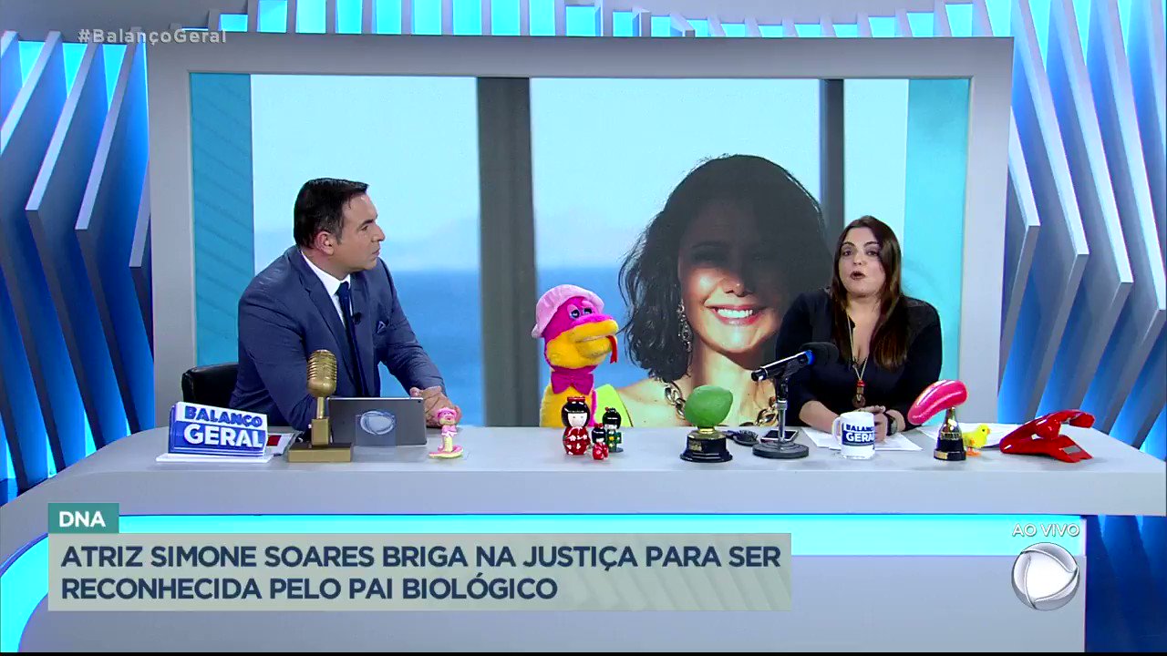 Atriz simone soares