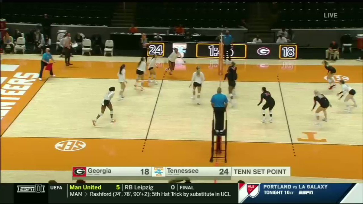 Evans and Stivrins hang with it to make a great save and keep the second set alive!
Set 2️⃣
🐶 19
🔶 24
Watch live:
🖥 https://t.co/0iaEygNTmh
#GROW | #GoDawgs https://t.co/qmp96w18c7