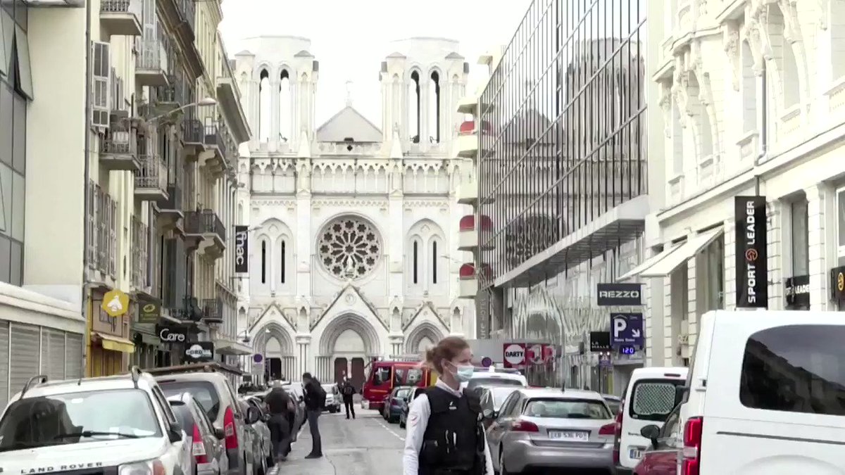 A woman was beheaded and two others were killed in what police and officials say was a suspected terrorist attack at a church in the southern French city of Nice https://t.co/aymeHEBlTl https://t.co/rSeRZ0h8I8