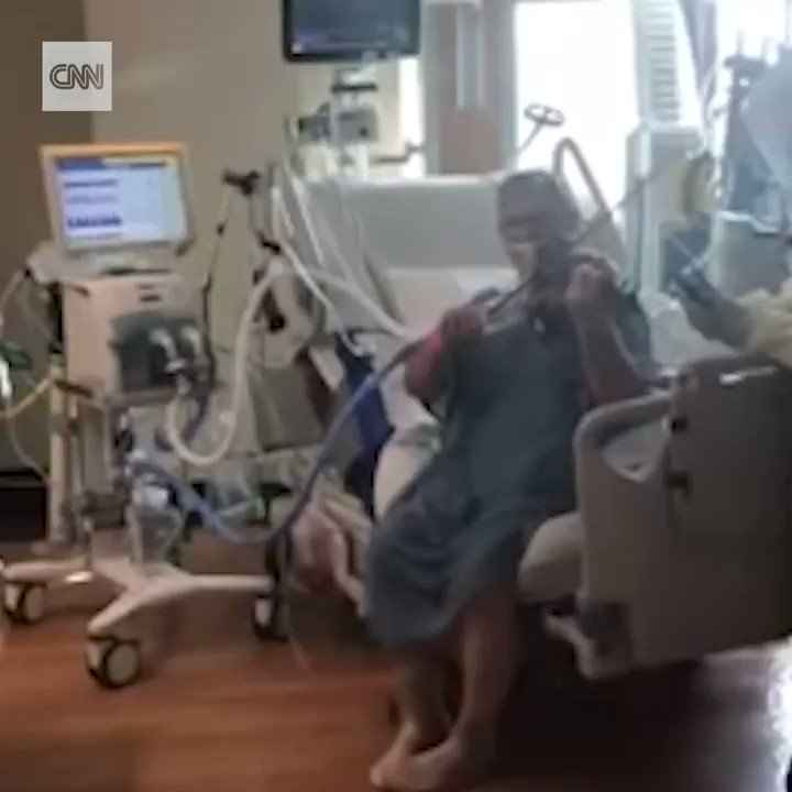 A Covid-19 patient played the violin while on a ventilator in the ICU to thank health care workers https://t.co/09RxTiExeV https://t.co/jXGxfC4hkE