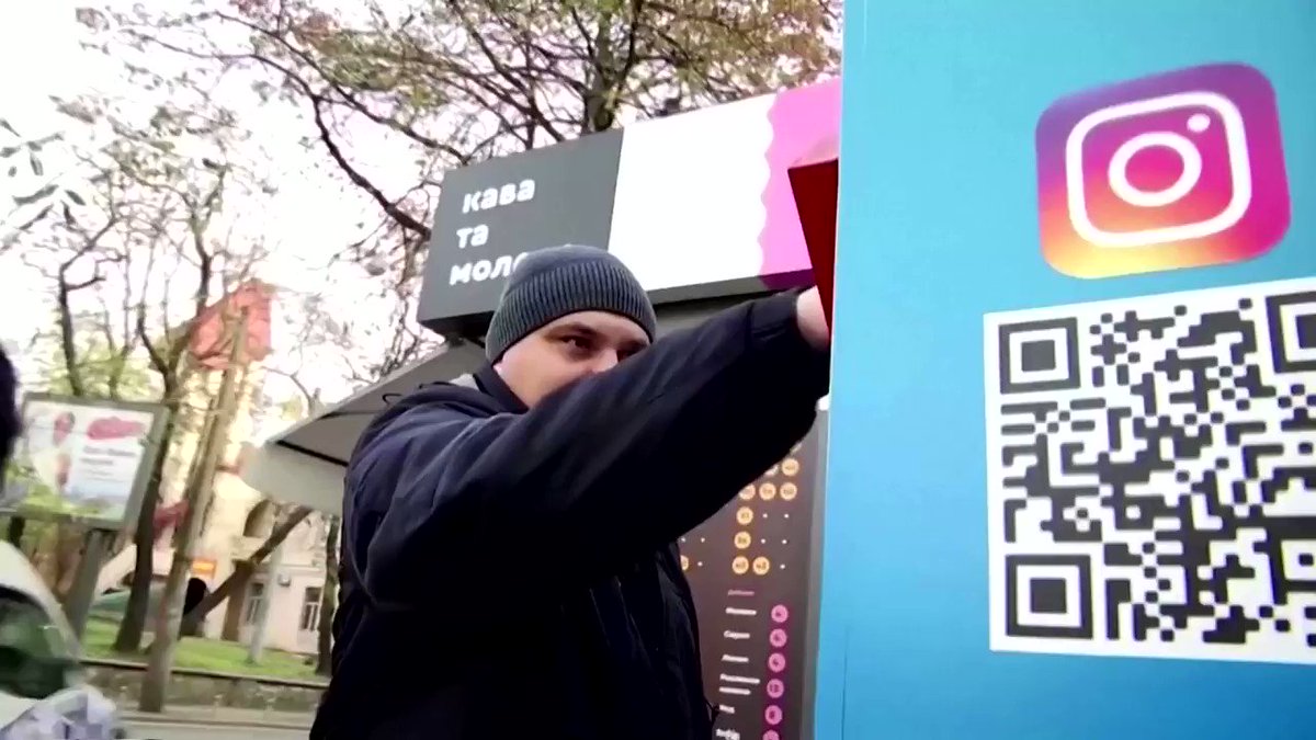 WATCH: A Ukrainian entrepreneur has come up with a unique way of feeding stray cats and dogs - using recycled plastic bottles as currency to buy them food https://t.co/ns8POzrJ6J