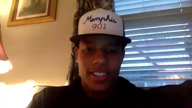 "A lot of people might be might be down about their first couple of minutes in the NBA being a trade but I was extremely excited." -@DBane0625
@memgrizz // #GrzNxtGen https://t.co/vTUghvSIMf