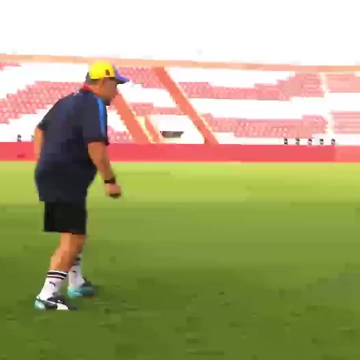 thesportsman (@TheSportsman) on Twitter photo 2020-11-26 23:54:45 This is why we love him. ๐ Diego Maradona coaching double amputee Ali Turganbekov. This is why we love him. ๐ Diego Maradona coaching double amputee Ali Turganbekov.