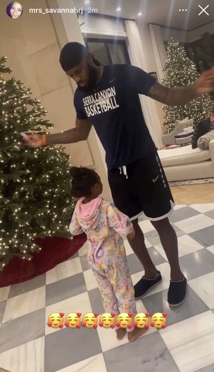 ESPN (@espn) on Twitter photo 28/11/2020 05:15:07 LeBron getting ready for the new season with Zhuri 😂👏 (via mrs_savannahrj/Instagram) LeBron getting ready for the new season with Zhuri 😂👏 (via mrs_savannahrj/Instagram)