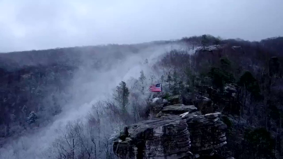 AWESOME view yesterday in Norton, VA!❄️️🇺🇸
LSC/Billy Bowling | @babowling12
@WeatherBug - Download the app today! https://t.co/FHzOmos6oy