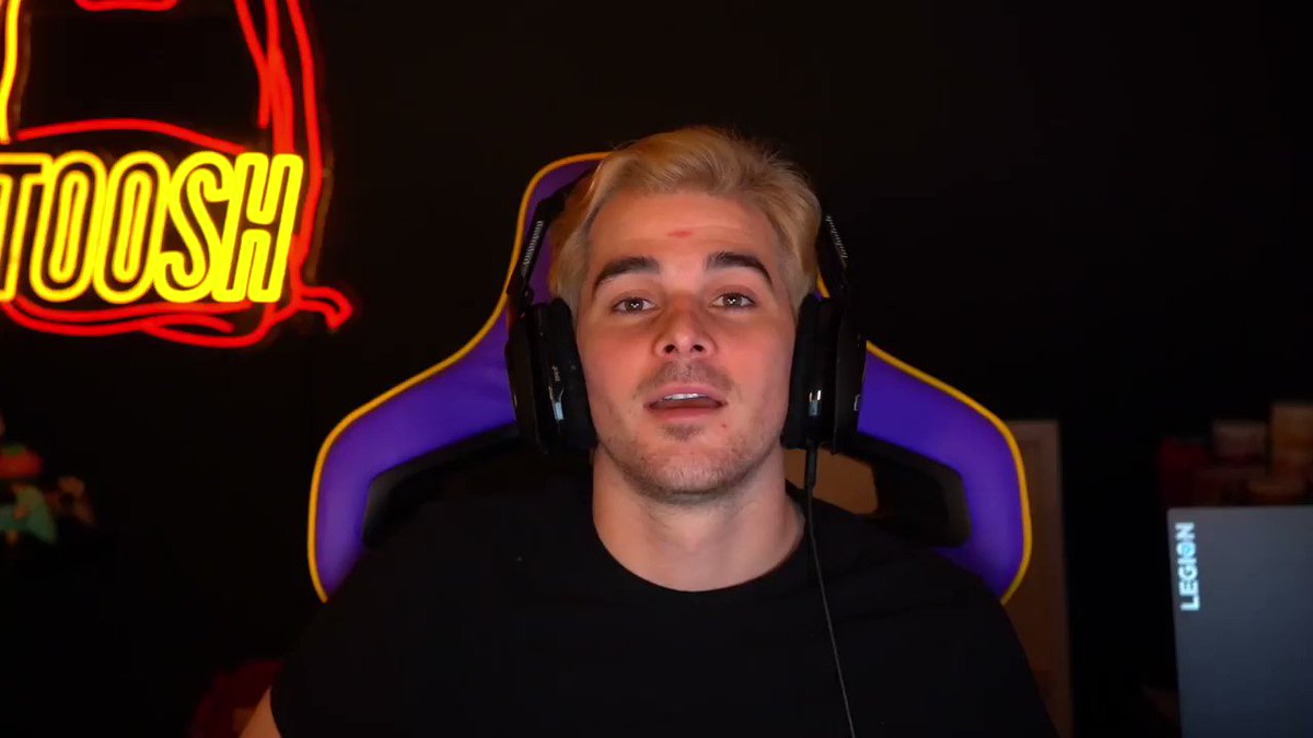 .@daltoosh on the outside.
@daltoosh on the inside.
Thanks for the support #TeamLegion 🤗
ICYMI: https://t.co/By1aRu9kZJ https://t.co/DBEf9gA917
